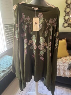 Randolph Duke Olive Knit Pullover with Pastel Floral Accents